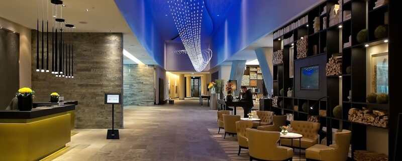 Feedback Terminal in Hotellobby